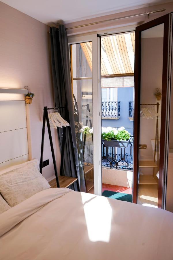 Pension Easo San Sebastián Exteriör bild