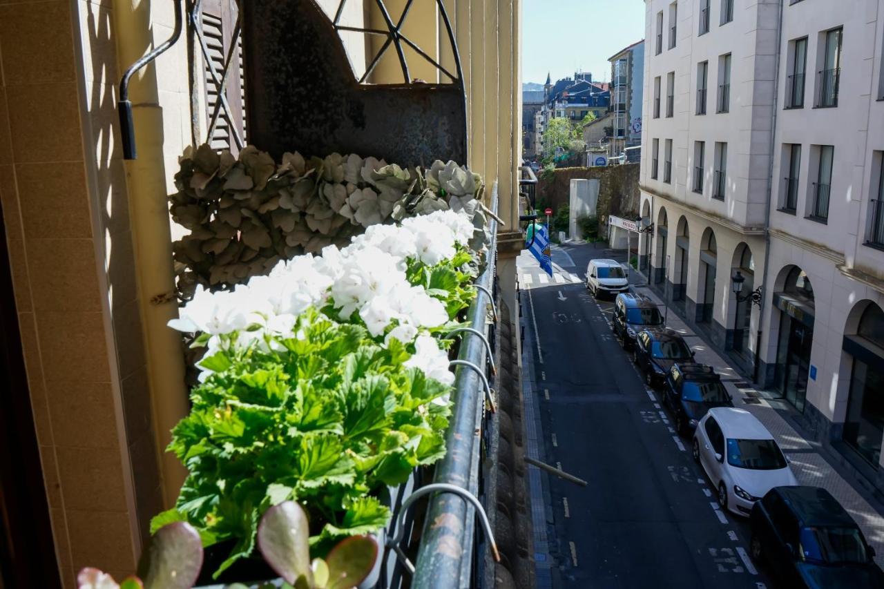 Pension Easo San Sebastián Exteriör bild