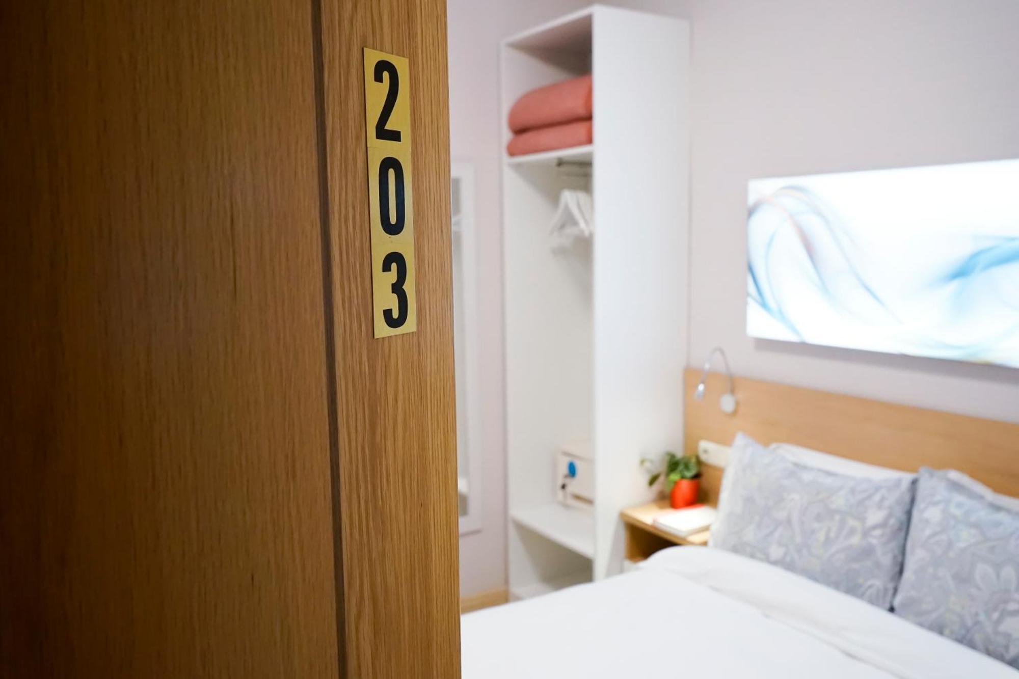 Pension Easo San Sebastián Exteriör bild